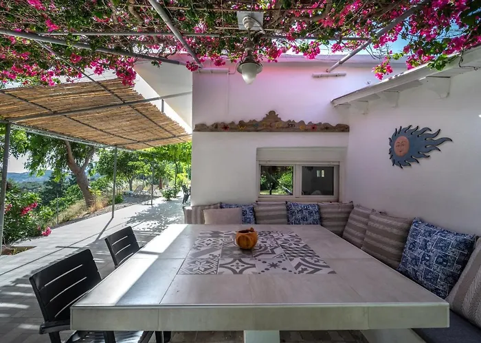 Vrisidia Cottage - Nature, Seaview & Relax